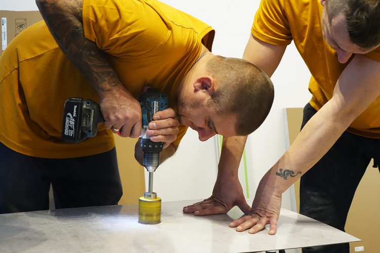 Ile czasu zajmuje samodzielne zmontowanie mebli kuchennych?